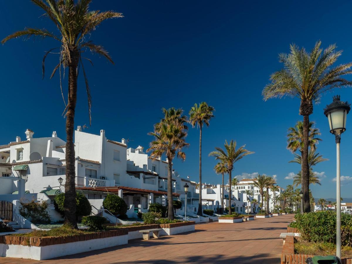 Via Celere 2330 Sea View Apartment Casares Eksteriør bilde